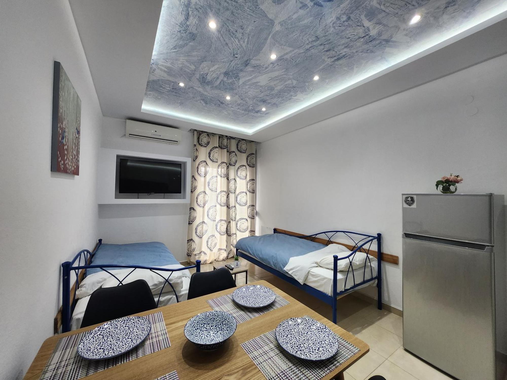 The Blue Aparthotel Néa Péramos