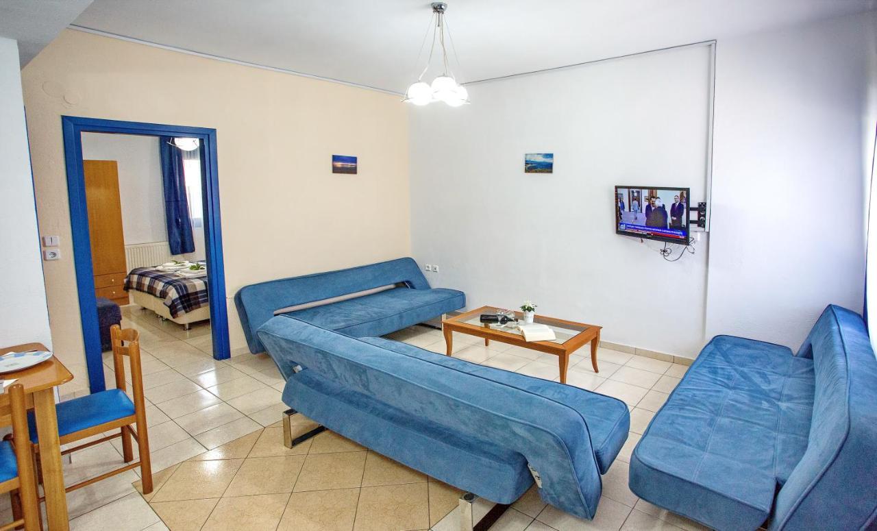 Aparthotel The Blue Néa Péramos